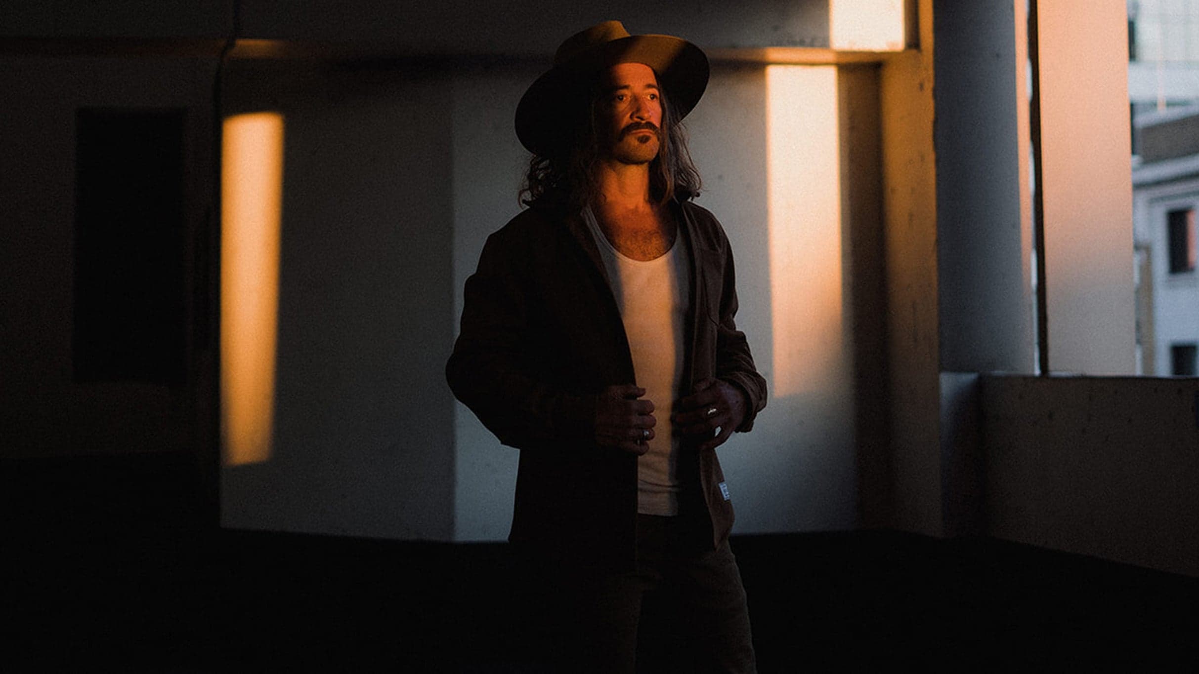 Tractor Presents: Jesse Roper w/ Current Swell, Betsy Olson BandAT The Sunset